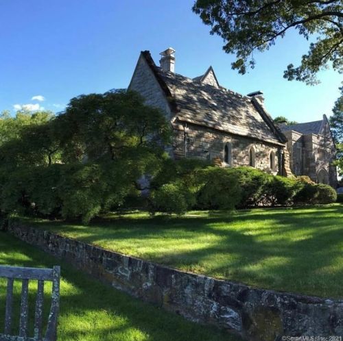705 Weed St, New Canaan CT  06840-4000 exterior