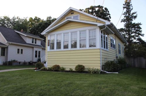 142 19th Ave, Oshkosh, WI 54902-6942