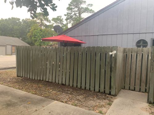 1541 39th Ave, Vero Beach, FL 32960-2792