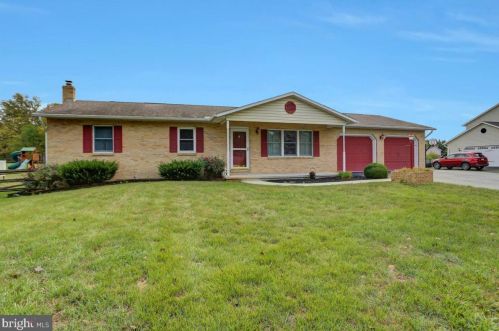 12510 Randy Dr, Upton, PA 17225-9431