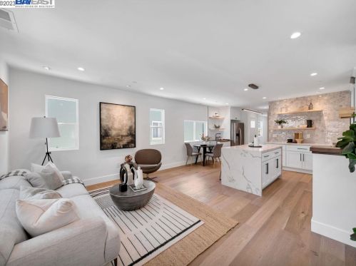 518 Stannage Ave, Berkeley CA  94706-1223 exterior