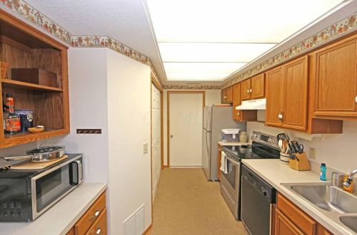 23 Woodberry Dr, Mount Vernon OH  43050-9032 exterior