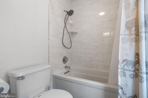 176 Sunset View Dr, Glen Mills PA  19342-1274 exterior