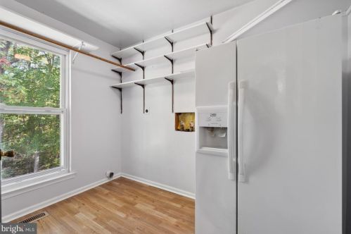 11831 Parliament Dr, Woodbridge VA  22192-1006 exterior