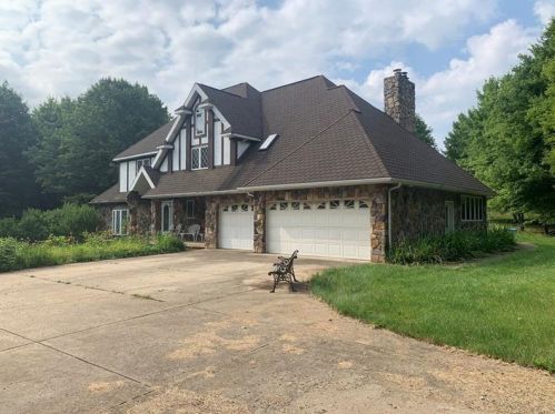 206 Georgetown Rd, Beaver Falls, PA 15010-9741