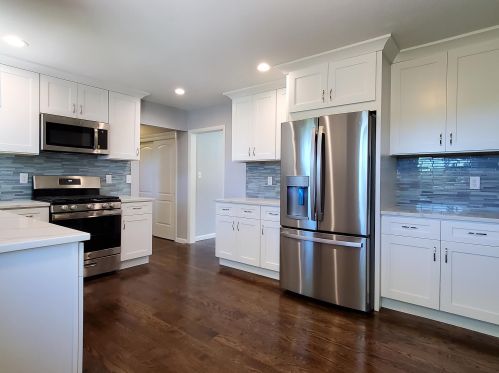500 Bayfield Ave, Milwaukee, WI 53217-3405