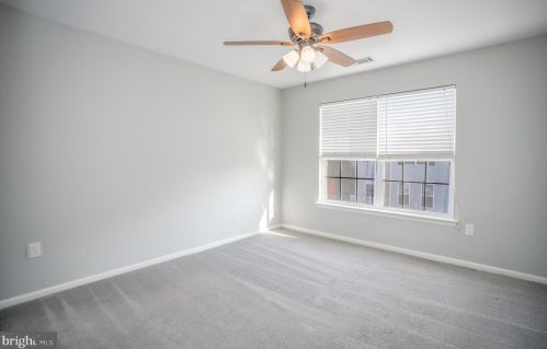 1812 Nathan Dr, Riverton NJ  08077-1556 exterior