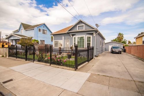 1216 Vine St, San Jose, CA 95110-3342