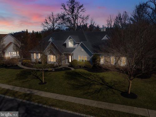 733 Calabria Ln, Prospectville, PA 19002-1549