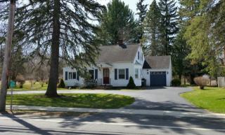 63 Main St, Poestenkill, NY 12140-3200