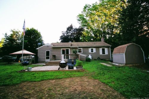 99 Laurel Hill Rd, Brookfield Center, CT 06804-1014