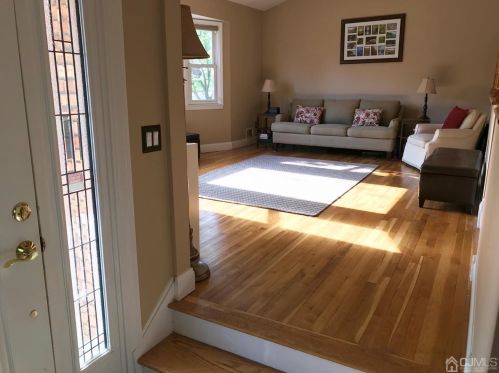 764 Barron Ave, Woodbridge, NJ 07095-3207
