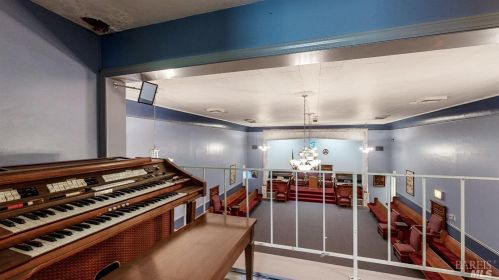 855 7 St, Santa Rosa CA  95401-6106 exterior