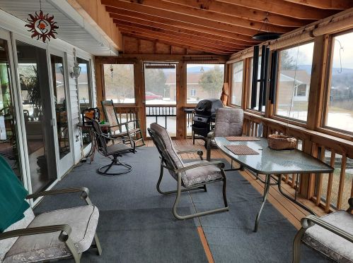 61 Scenic View Dr, Columbia NH  03576-3218 exterior