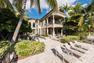 4026 Island Estates Dr, Miami, FL 33160-5505