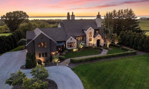 3095 Bay Settlement Rd, Green Bay, WI 54311-7362