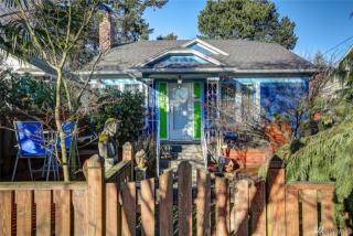 826 80 St, Seattle WA  98117-3233 exterior