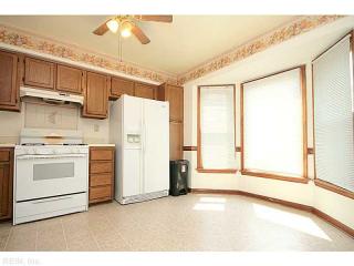 2032 Lyndora Rd, Virginia Beach VA  23464-8617 exterior