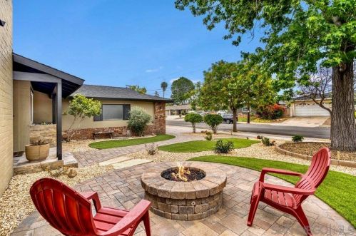 6034 Lancaster Dr, San Diego CA 92120-4537 exterior