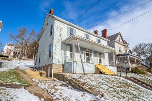 151 Elm St, Claysville, PA 15323-2376