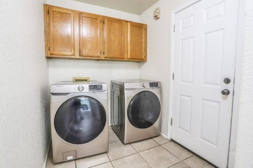 5824 Sea Breeze Ln, Fort Worth TX  76135-2068 exterior