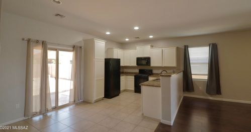 6719 Drift Boat Dr, Tucson, AZ 85757-1617