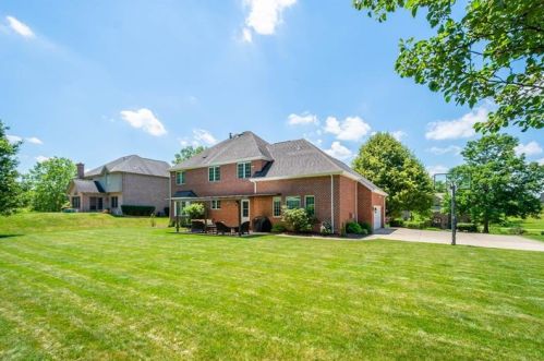 423 Pine Valley Dr, Bridgeville, PA 15017-3435