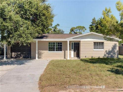 4117 Moog Rd, Tarpon Springs, FL 34691-1619