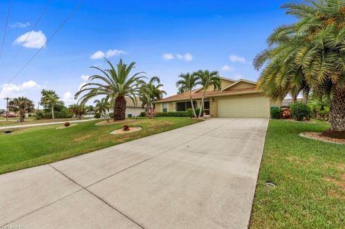 1609 20th Ave, Cape Coral FL  33991-3133 exterior