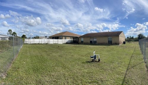 4102 30 St, Lehigh Acres FL 33976-3827 exterior