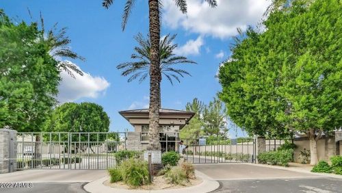 7384 San Alfredo Dr, Scottsdale AZ 85258-2098 exterior