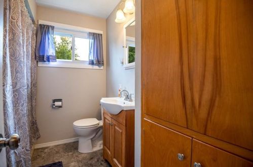 837 Spencer Ave, Hermitage PA  16146-3159 exterior