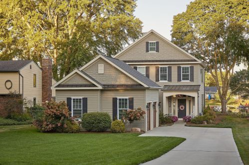 1725 Chickasaw Dr, London, OH 43140-8757