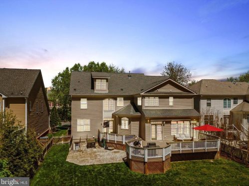 43981 Riverpoint Dr, Leesburg, VA 20176-8202