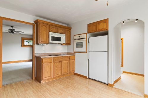 4211 97, Milwaukee WI 53228-2111 exterior