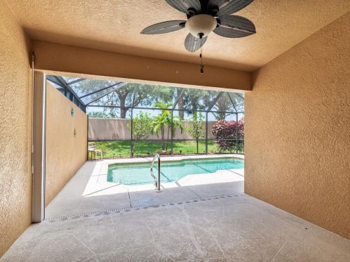 15081 Cortona Way, Naples FL  34120-0669 exterior