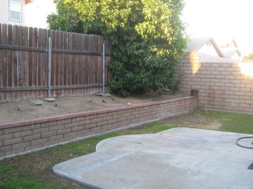 2003 Sage Tree Rd, Colton CA  92324-8465 exterior
