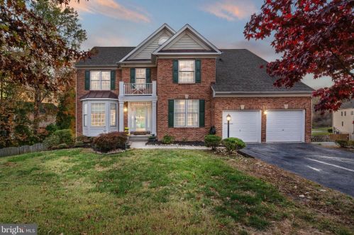 3307 Mccorkle Ct, Triangle, VA 22172-2327
