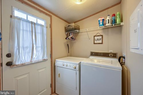 251 Buttercup Dr, Smithville PA  17560-9612 exterior