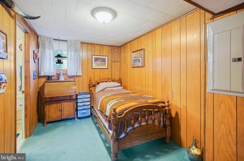 7612 Pollen St, Lorton VA  22079-1636 exterior