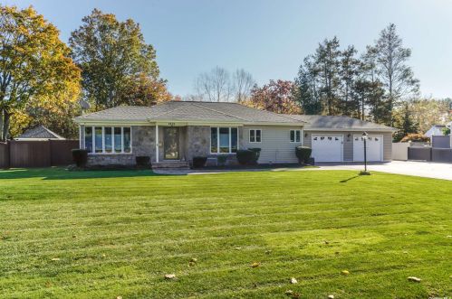1312 Pulaski Rd, Elwood, NY 11731-2020