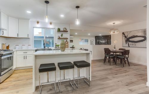 3862 Martha St, San Diego CA  92117-1817 exterior