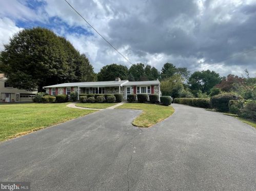 1606 Butler Pike, Prospectville, PA 19002-2827