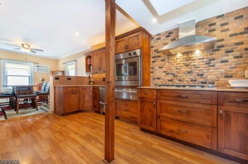 77 1st Ave, West Paterson NJ  07424-1531 exterior