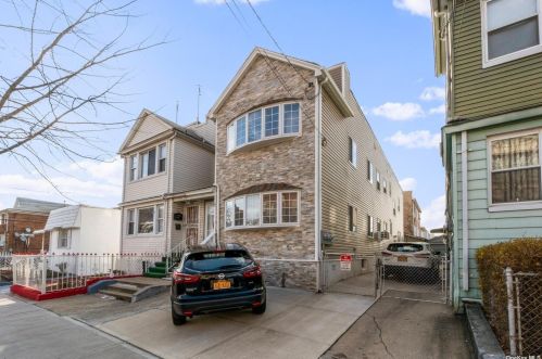 179-16 90th Ave, Jamaica, NY 11432-2429