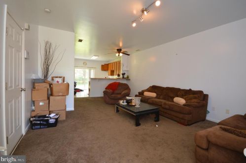 160 Lexington Pl, Dover, DE 19901-8827