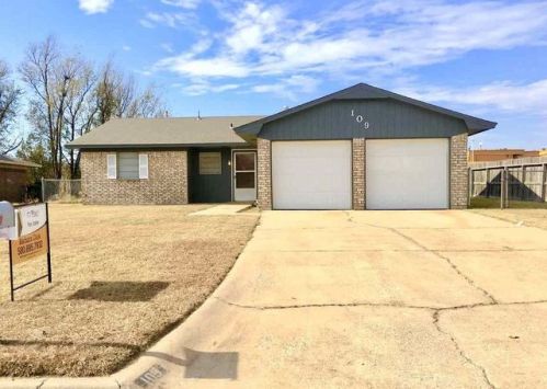109 Coachman Dr, Lawton, OK 73501-6331