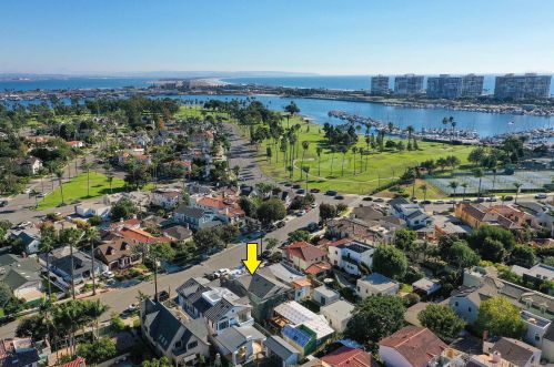 820 San Luis Rey Ave, San Diego, CA 92118-2343