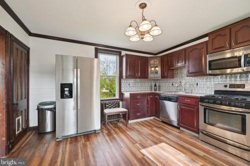 120 Slack Ave, Lawrence Township NJ  08648-4304 exterior