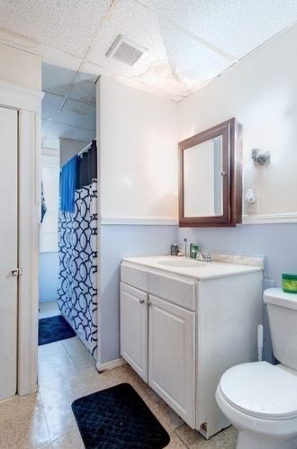 16 Harlow St, Worcester MA  01605-3321 exterior